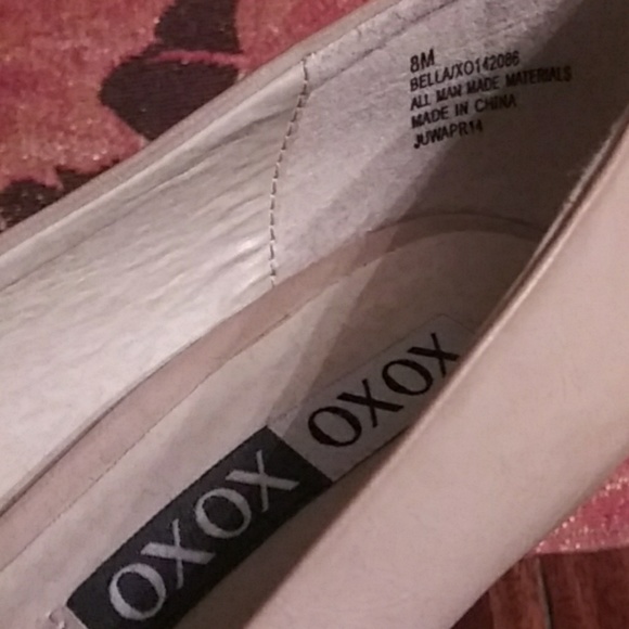 Heels - Picture 3 of 3